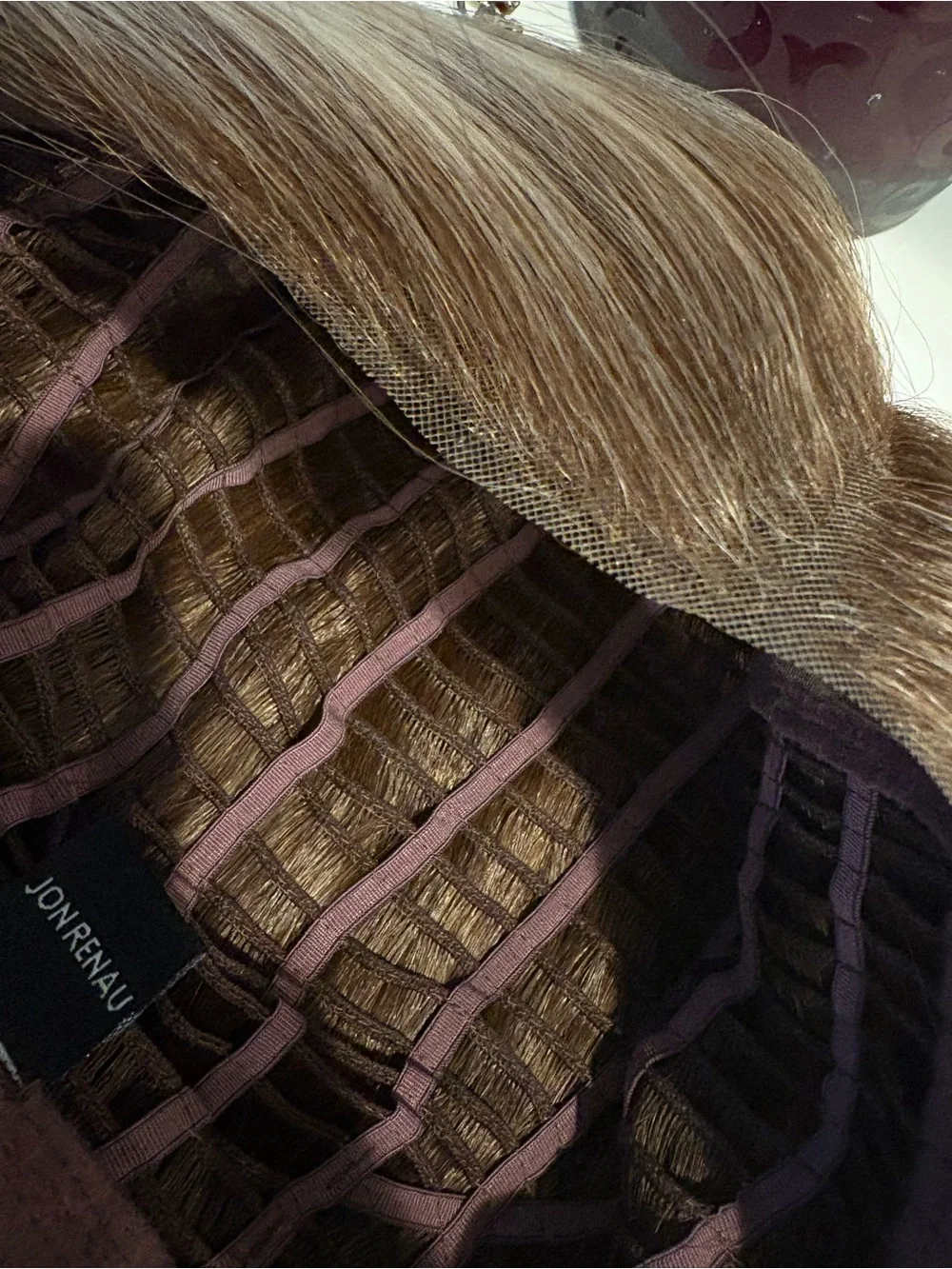 JON RENAU HF Synthetic DREW Long Bob! Excellent condition! Worn only 6-8 hours!